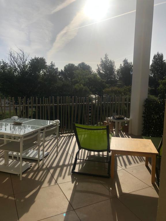 Appartement Aix en Provence vue Ste Victoire - BATIMENT B11 - 13090 AIX EN PROVENCE - 3
