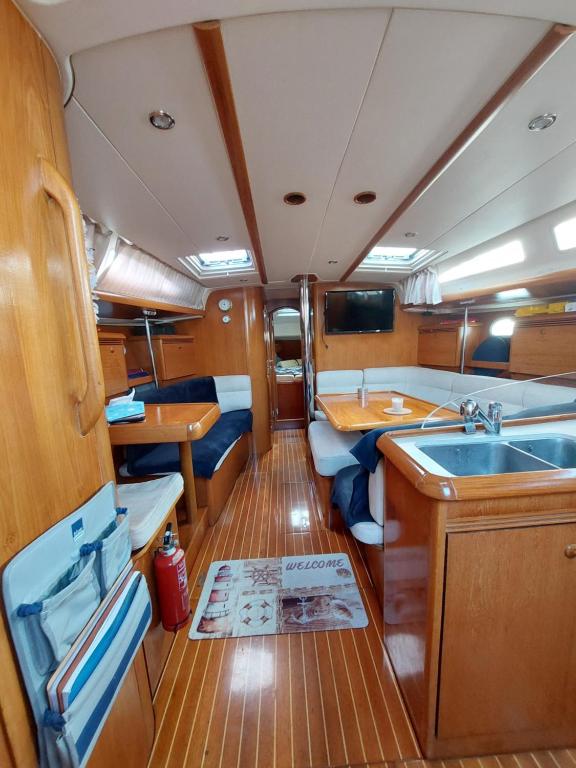 Exocet Two, Ponta Delgada