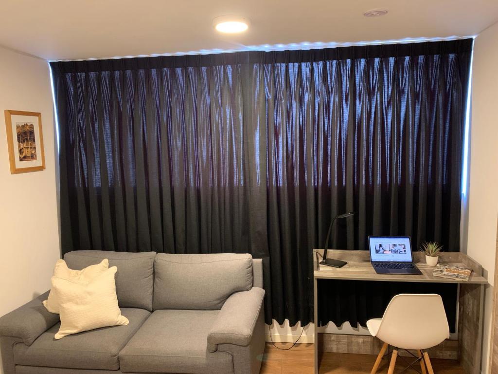 Suite en San Isidro-Frente al Supermercado Vivanda - 5