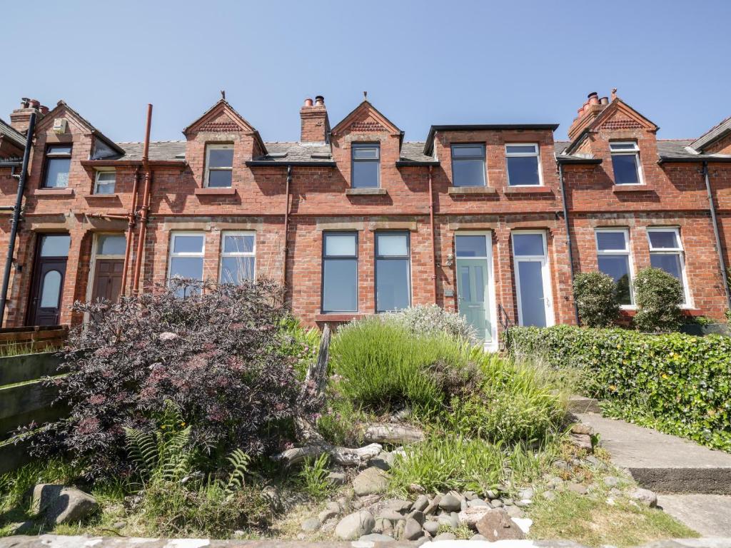 Pow-Wow Shore Cottage, Annan