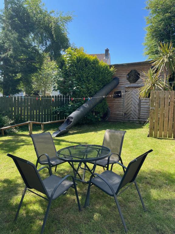 27 Ballyraine Park