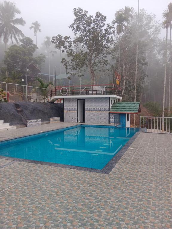 OXYHUT RESORT, Wayanad