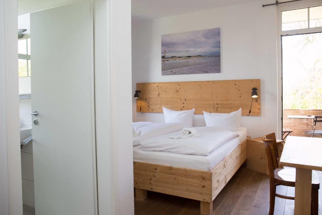 Wattlodge - Room image