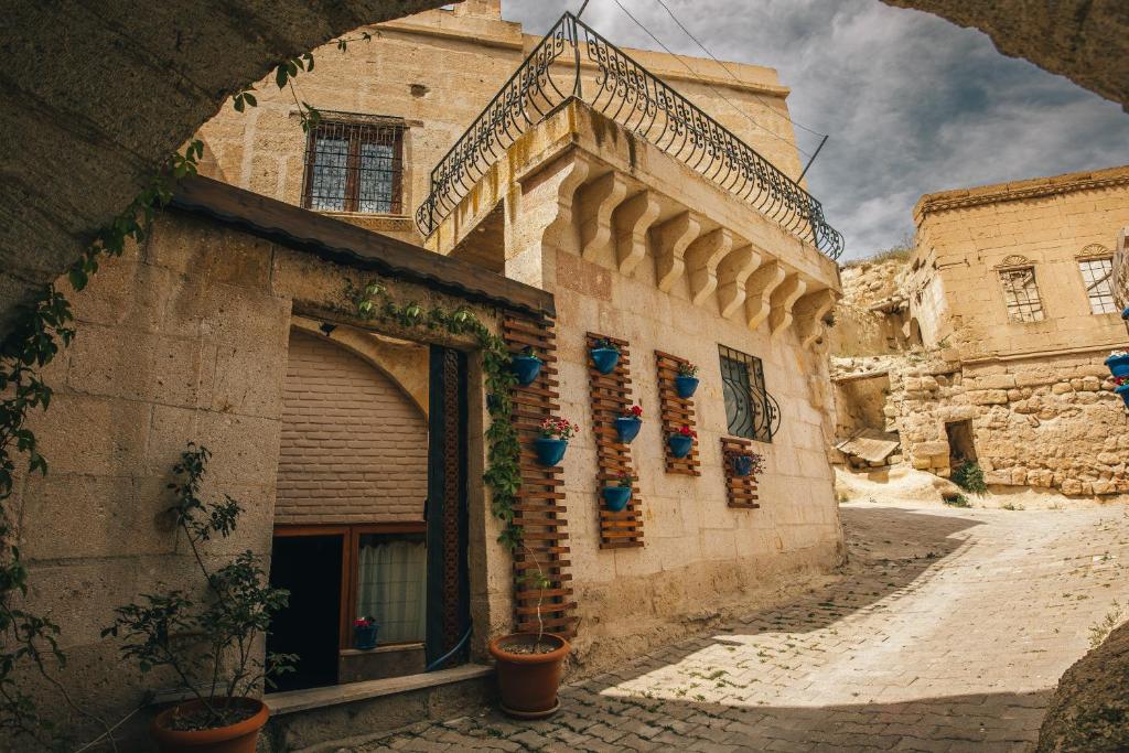 Aladdin's Cave Suite Apartments photo