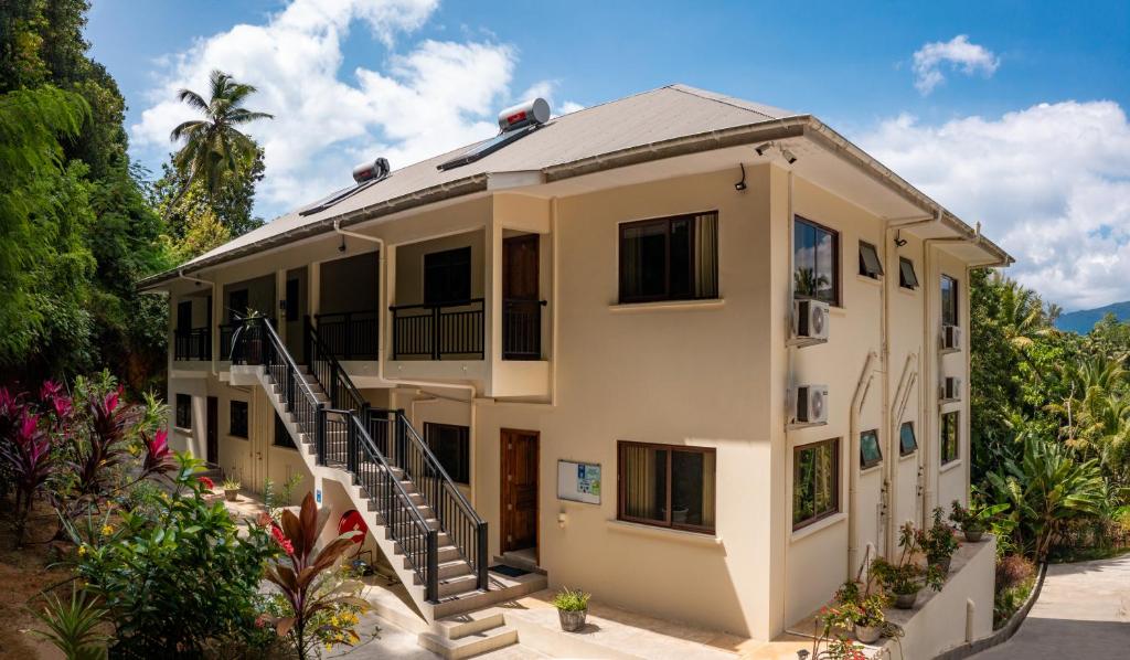 Kanasuk Self catering Apartments, Baie Lazare Mahé
