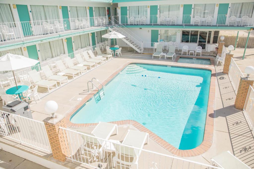 Biscayne Family Resort photo