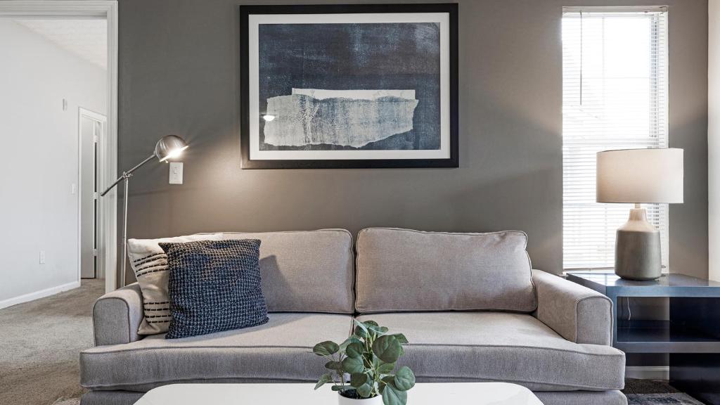 Modern Apartment in Prime Location ID7748X2