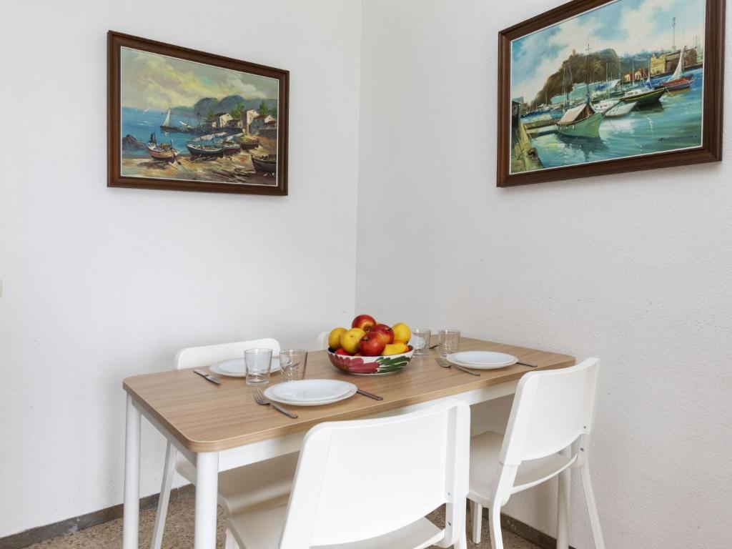 Apartment Olivier by Interhome - 5