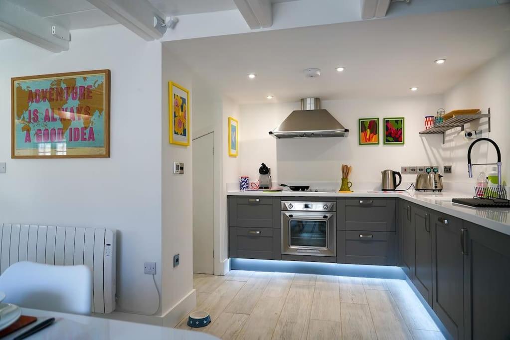 Luxury Harbour Cottage, St Mawes photo 8