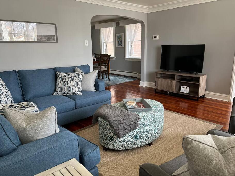 Spacious & Peaceful Home in the heart of Sheboygan