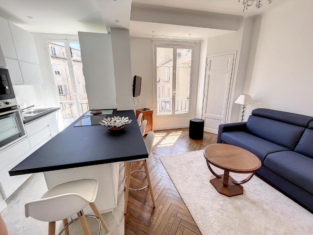 1 bedroom Palais Hoche Cannes 5 mins from the Croisette Cannes Riviera 226 - 5