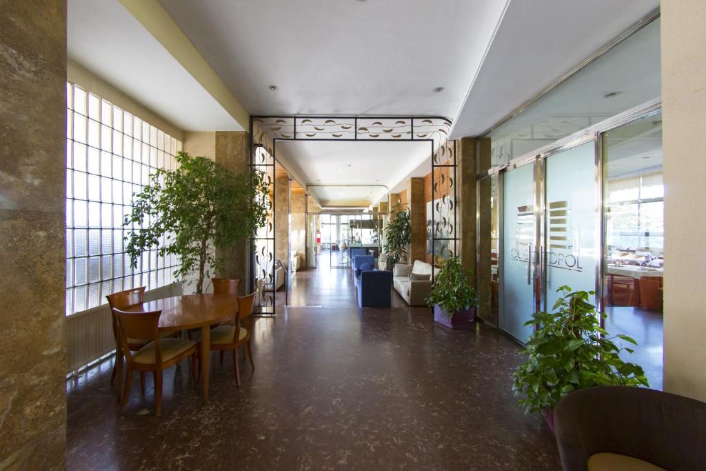 Hotel Cosmopol photo