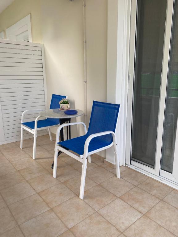 Alexiou Apartments Blue photo