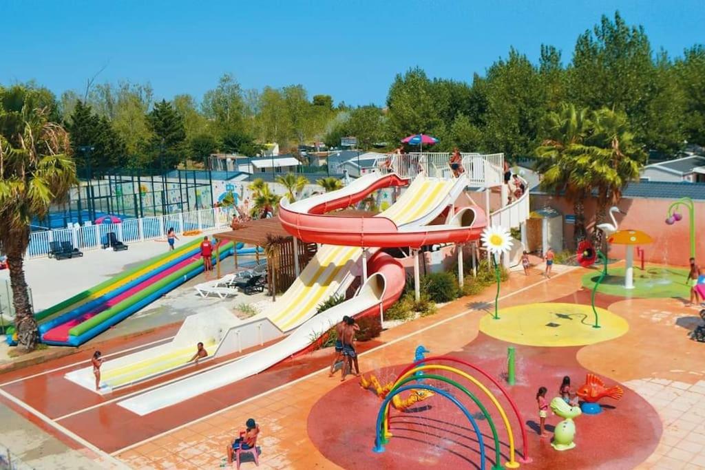 Super Mobile-Home Hibiscus climatisé Top confort Camping Fun 4* - 3