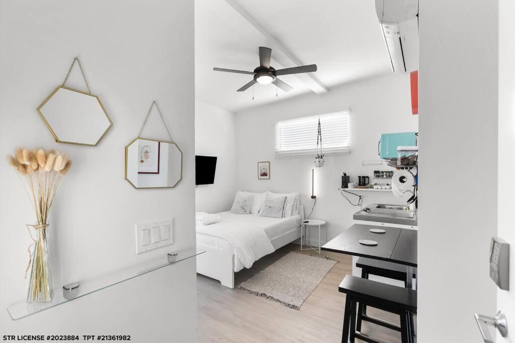 Scottsdale OT Classic BoHo Micro Studio, Scottsdale