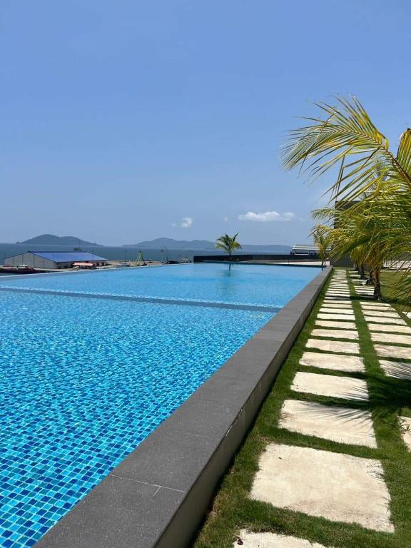 Lovely Seaview Condo TII @ Jesselton Quay photo
