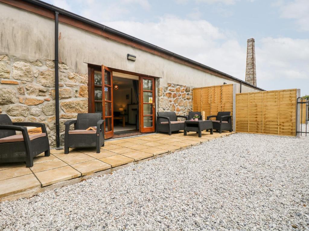 The LinneyThe West Dry, St Austell