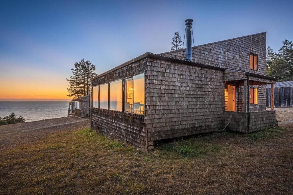 Amazing ocean views, bright and modern, Sea Ranch