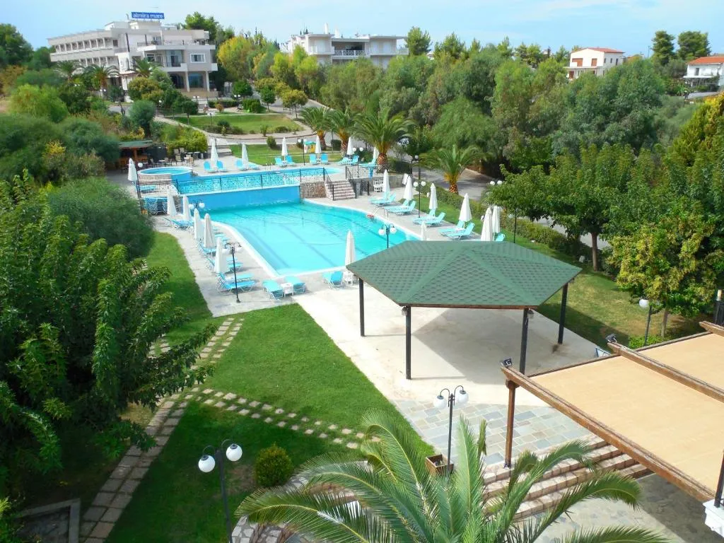 Almira Mare, hotel v destinaci Chalkis