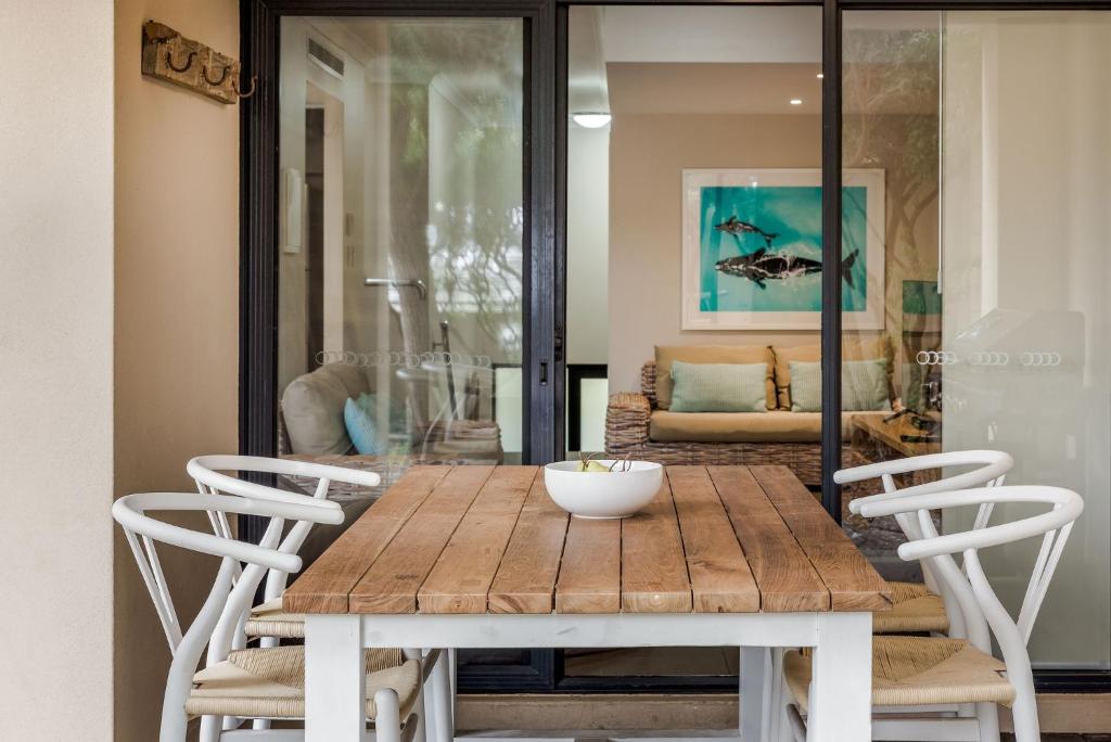 Surfside 4, Yallingup