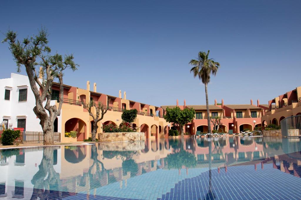 Grupoandria Aparthotel Club Andria — Main photo in Cala Blanca, Balearic Islands