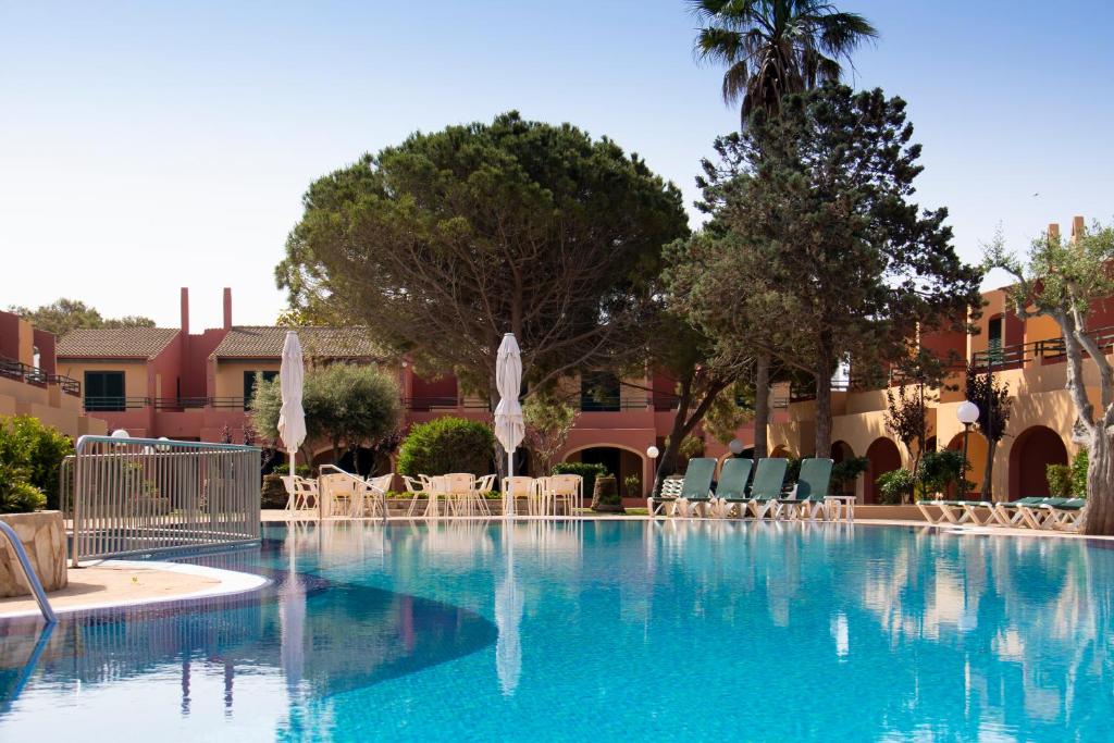 Grupoandria Aparthotel Club Andria — Swimming pool in Cala Blanca, Balearic Islands