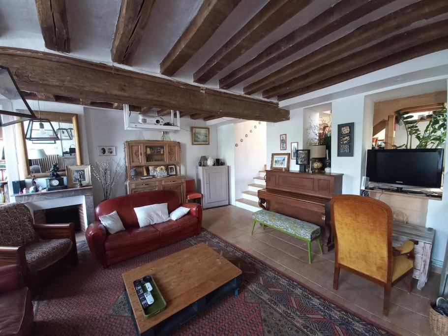 Maison face au port de plaisance de Briare