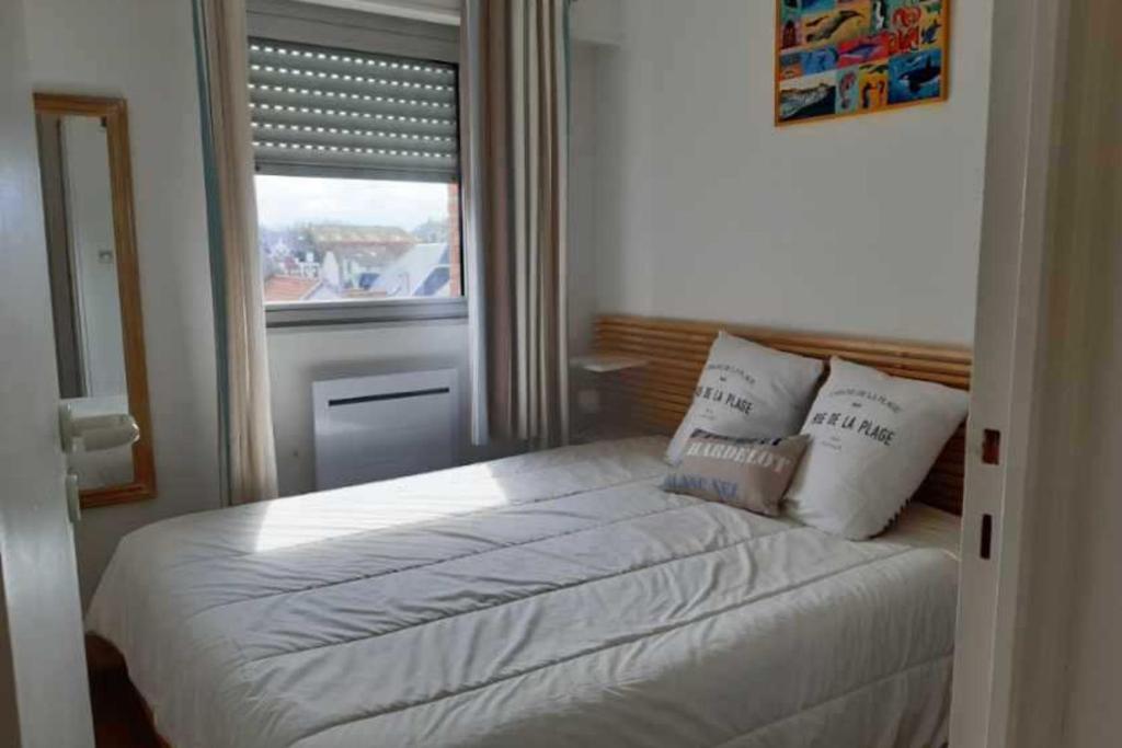 Bright apartment near the sea - 4