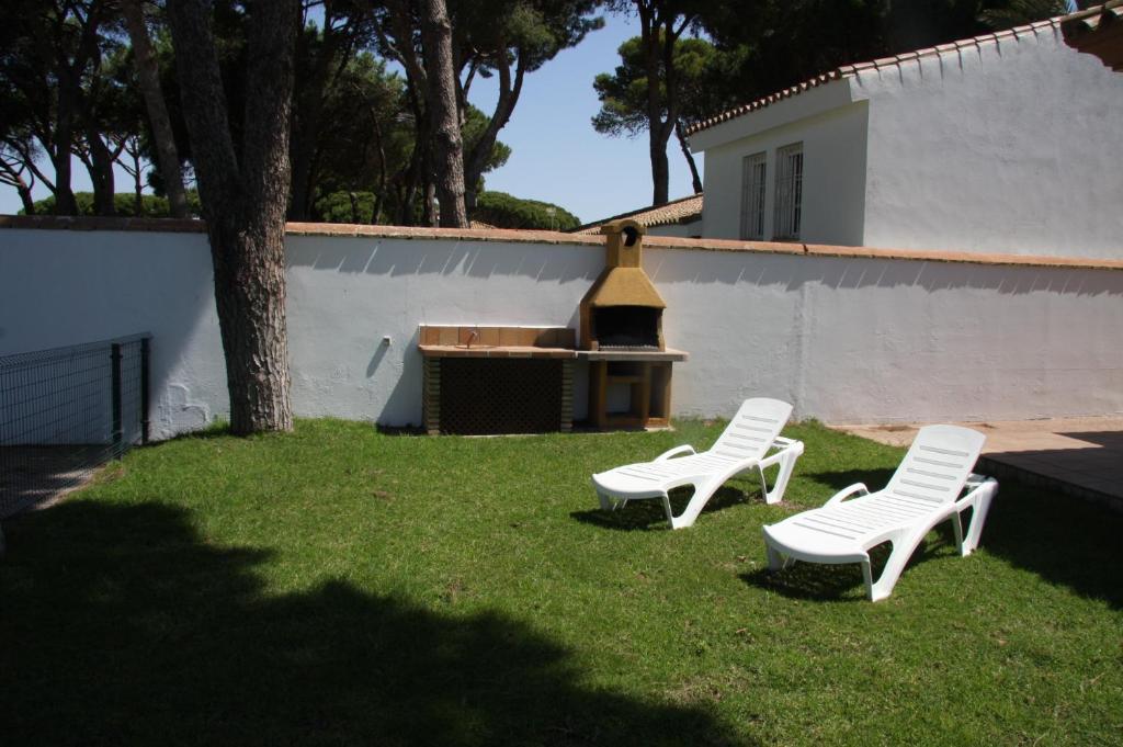 Moderno y amplio chalet, con piscina privada - 2