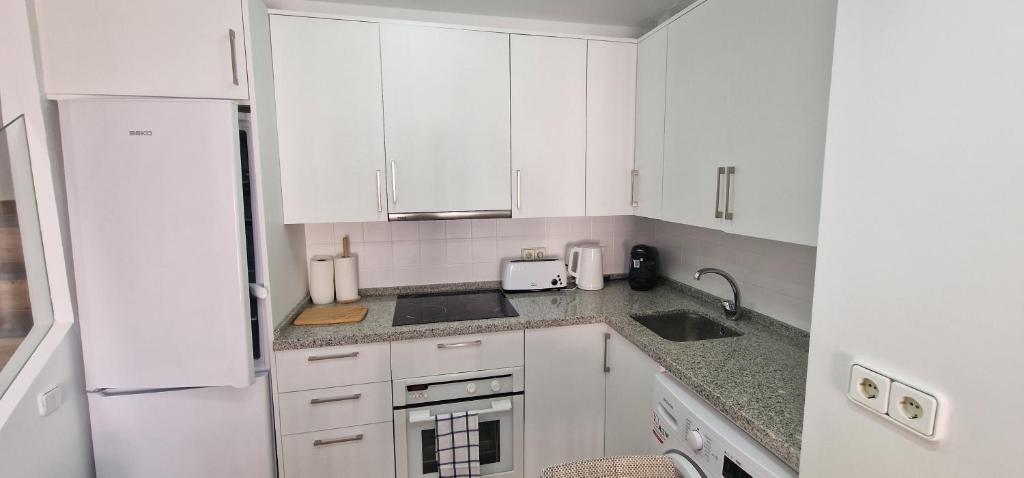 Large 1 Bedroom Apartment Close To Puerto Banus - 5