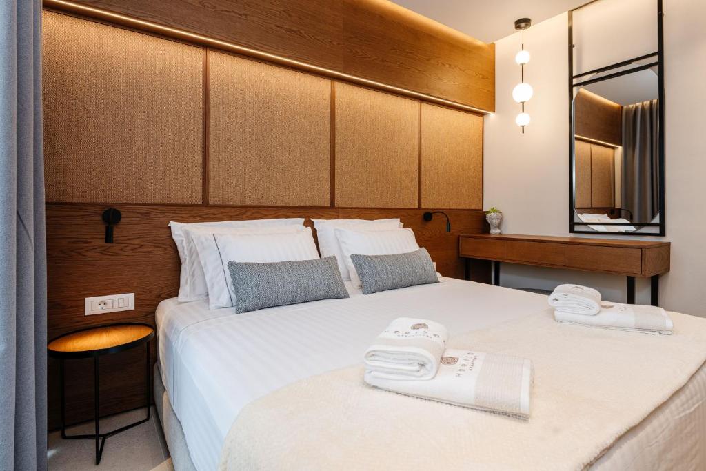 Horizon Beachfront Apartments photo