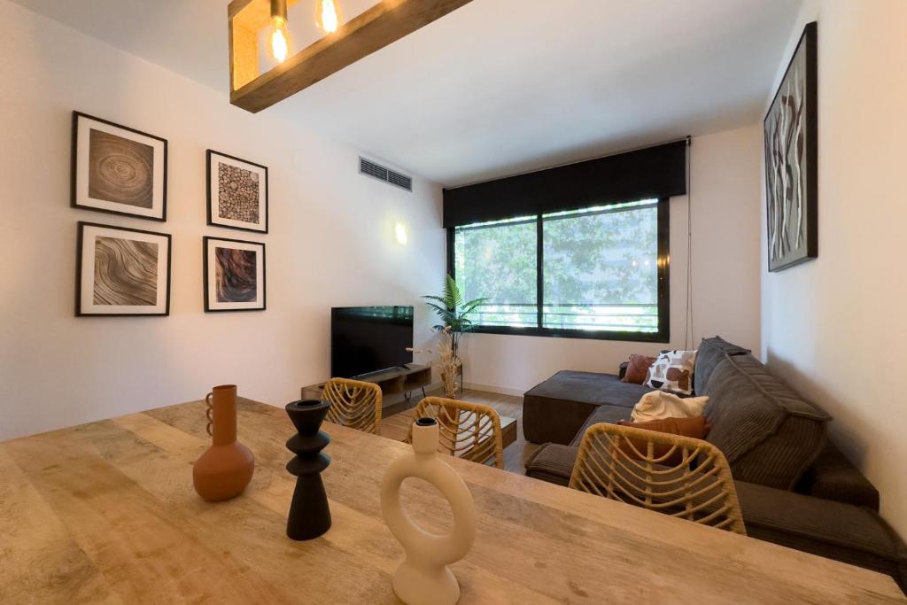 The Lonely Chimney Apartments — Hotel in Barcelona