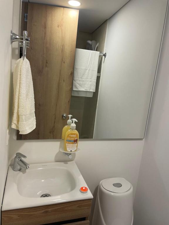 Apto en el centro histórico Bogotá/ La candelaria - 5