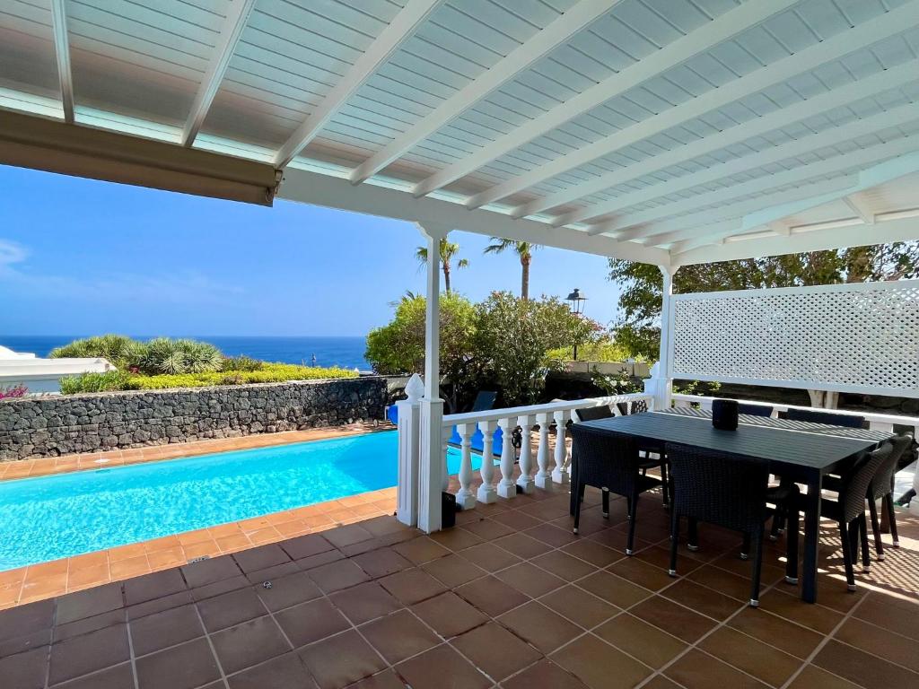 VILLA BARQUITO by JK Lanzarote - 2