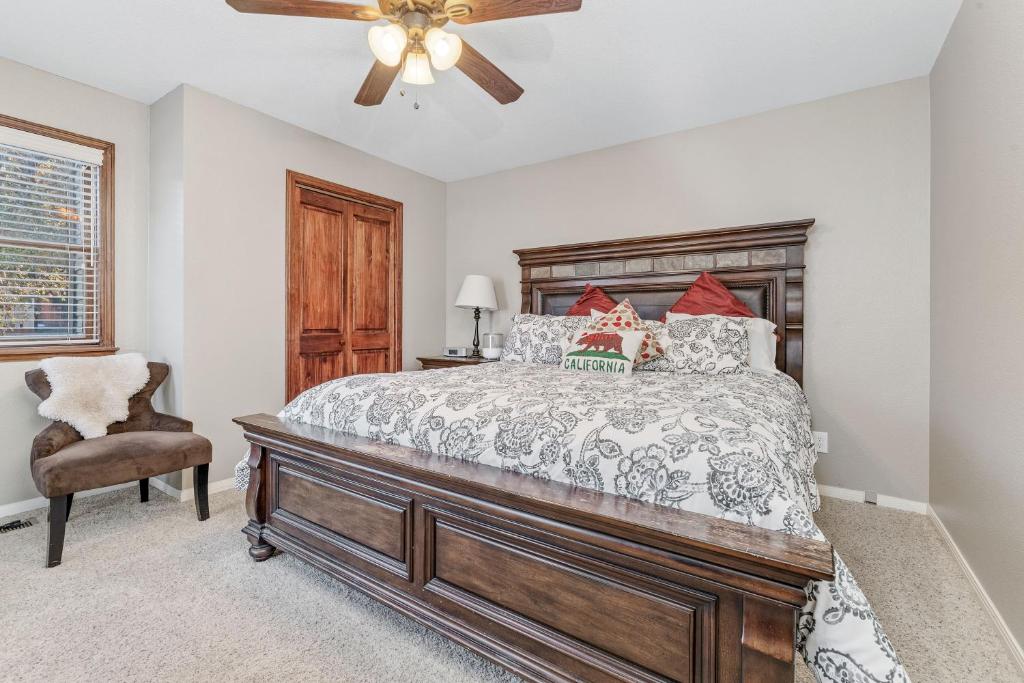 Chateau De Bjorn - Located in a beautiful, desirable area of Big Bear just a close walk to Bear Mountain, Big Bear Lake