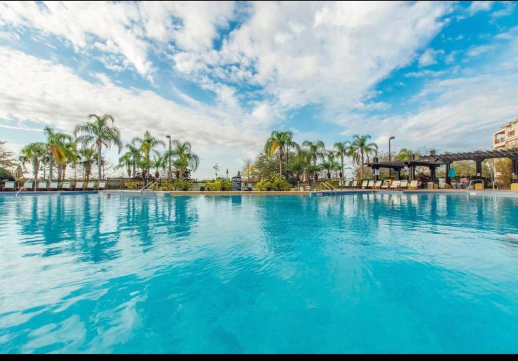 Executive 3 Bedroom Villa at Universal photo