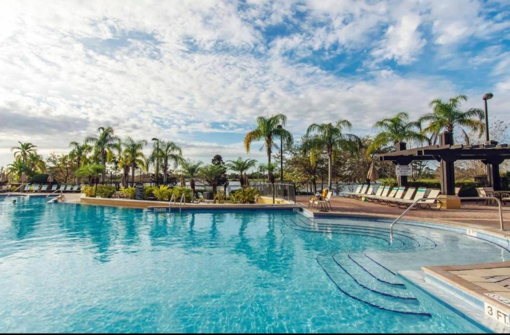Executive 3 Bedroom Villa at Universal photo