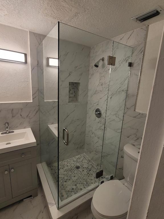 New Star Suite Two, North Miami Beach