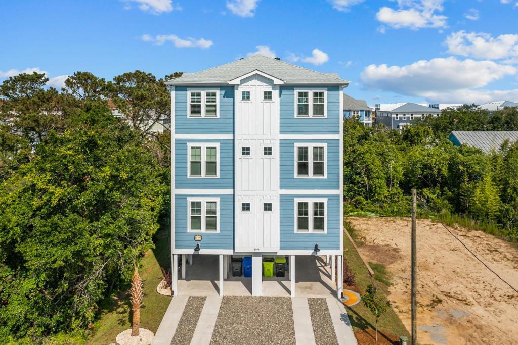 Noah's Ark, Carolina Beach