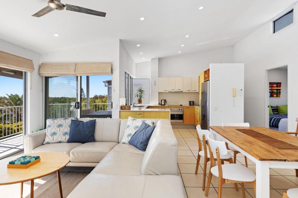Unit 6 Seabreeze Villas, Coolum Beach
