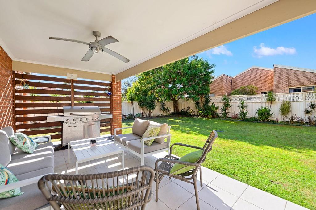 Seabreeze at Shoal Bay, Shoal Bay