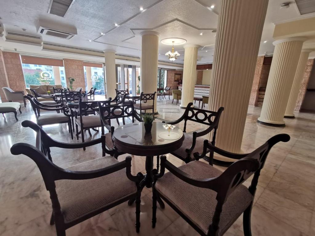 Edom Hotel photo