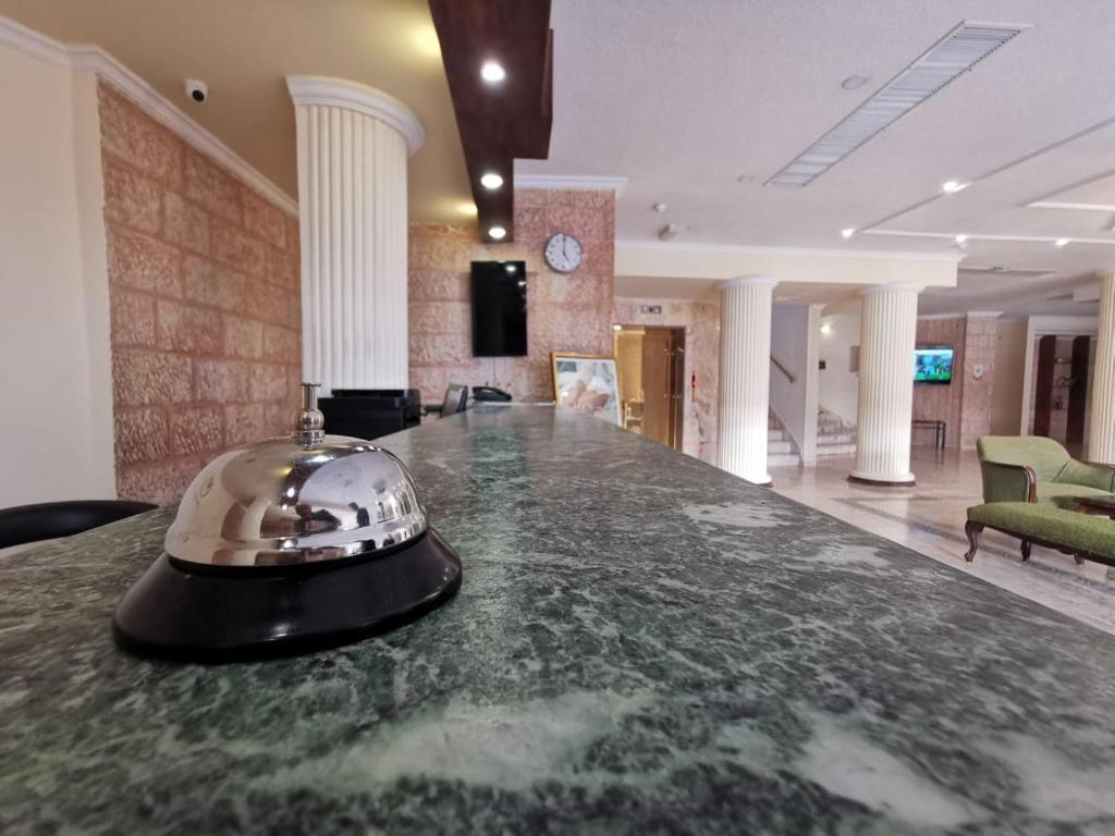 Edom Hotel photo