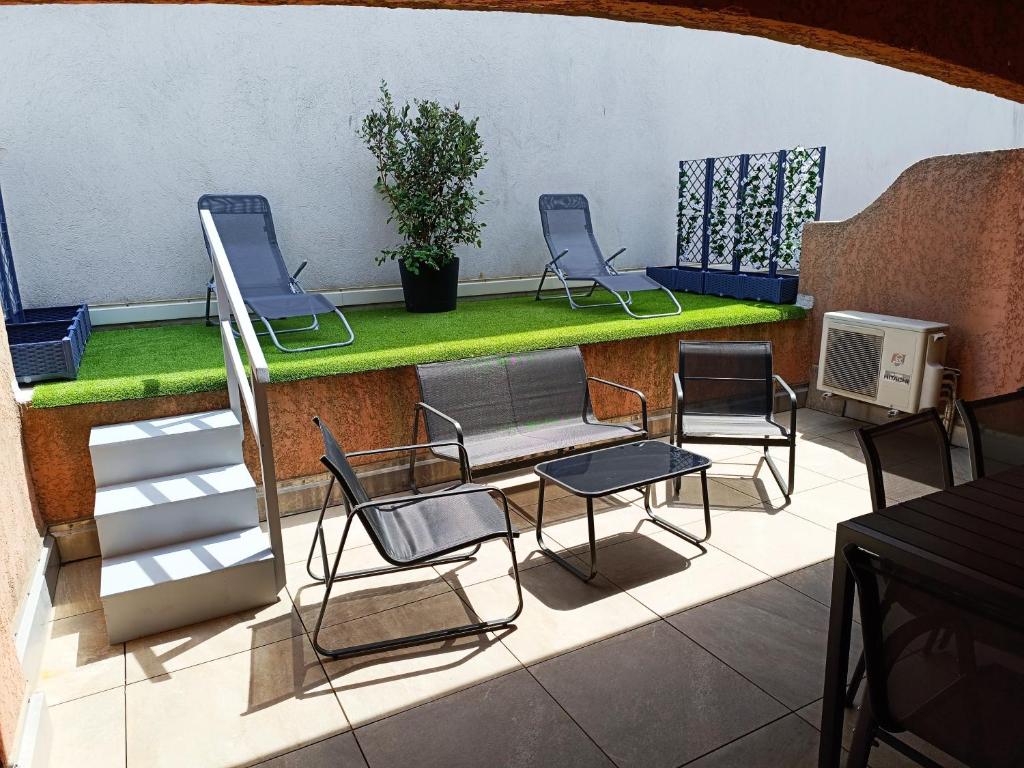 Appartement a 50 mètres de la plage - 1