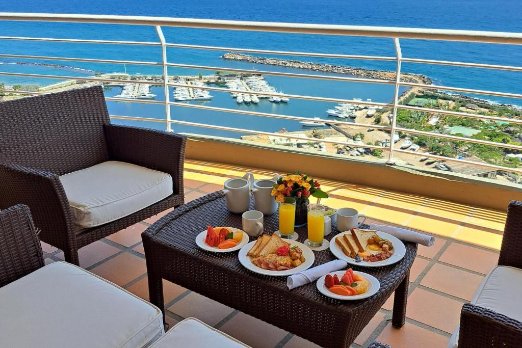 Restaurant, Venezuela Marriott Hotel Playa Grande in Maiquetía