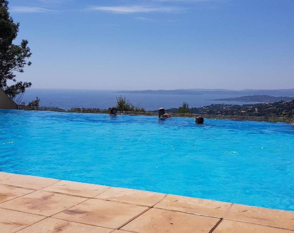 Résidence Belle-Vue à Les Issambres, Roquebrune-sur Argens