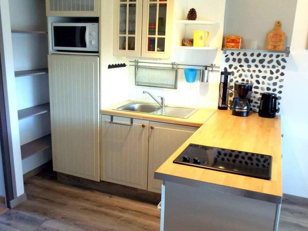 Appartement 2 pièces avec loggia - 300m de la plage de Carnac - FR-1-477-91 - 2
