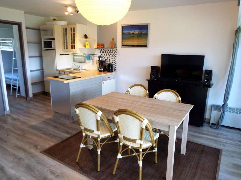 Appartement 2 pièces avec loggia - 300m de la plage de Carnac - FR-1-477-91 - 3