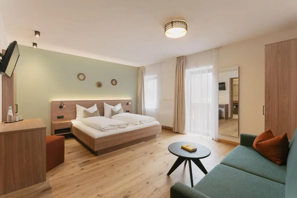 Hotel Gasthaus Post, ξενοδοχείο σε Campo di Trens