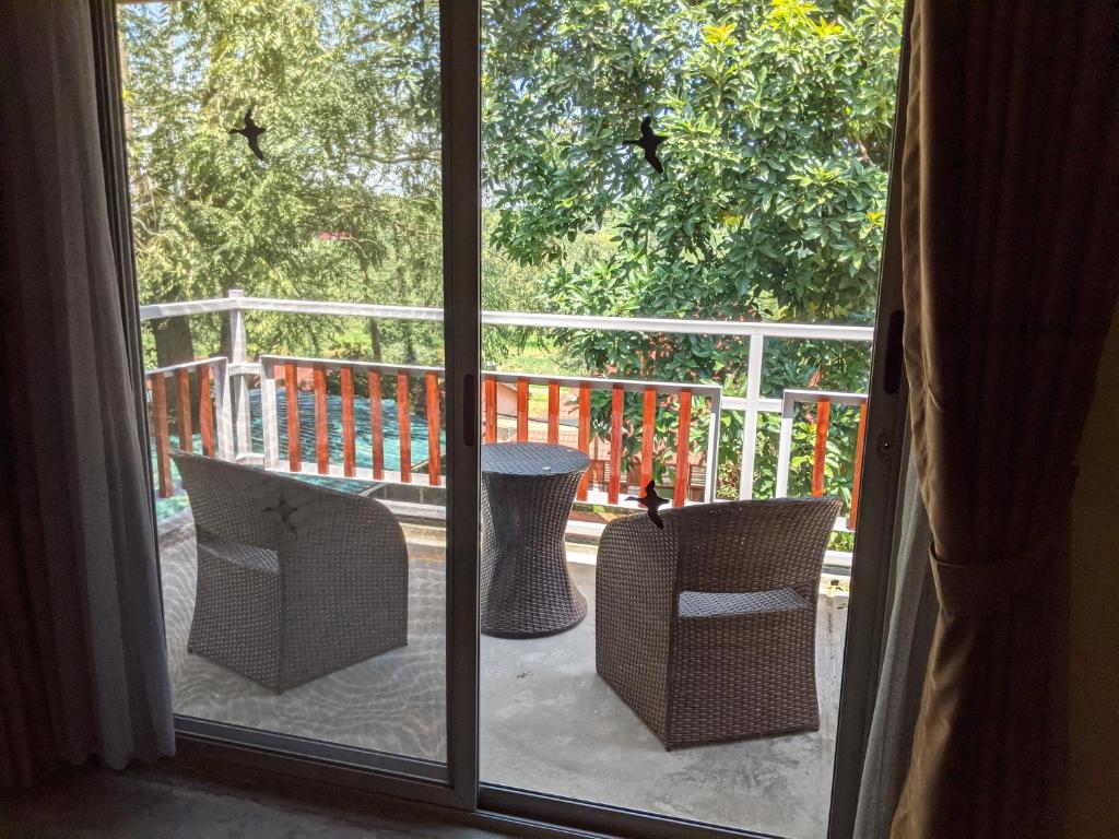 Dutchess Hotel and Restaurant photo